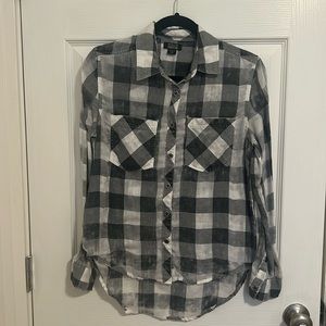 Nollie plaid button down